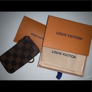 LOUIS VUITTON KEY POUCH! Great condition!!